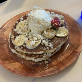 My Cafe - Banana macadamia nut pancake - Breakfast & Brunch Near Me - Kapolei, Hawaii My Cafe - Banana macadamia nut pancake - Breakfast & Brunch Near Me - Kapolei, Hawaii