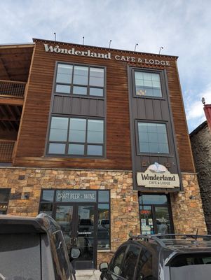 Wonderland Cafe & Lodge by null