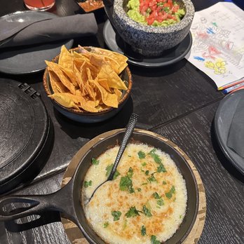 La Popular - Guacamole, and Queso Fundido - Mexican Near Me - Porter Ranch, California La Popular - Guacamole, and Queso Fundido - Mexican Near Me - Porter Ranch, California