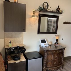 Salons by JC Baybrook Mall