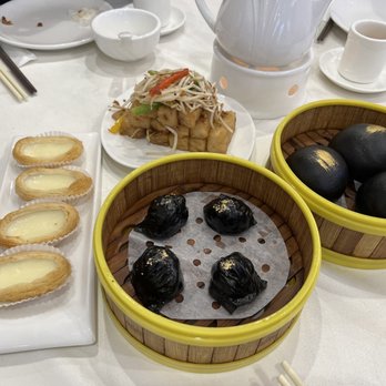 Chef Tony - Radish Cake, Egg Tart, Shrimp Dumpling, Salted Egg Yolk Bun - Dim Sum Near Me - Richmond, British Columbia Chef Tony - Radish Cake, Egg Tart, Shrimp Dumpling, Salted Egg Yolk Bun - Dim Sum Near Me - Richmond, British Columbia