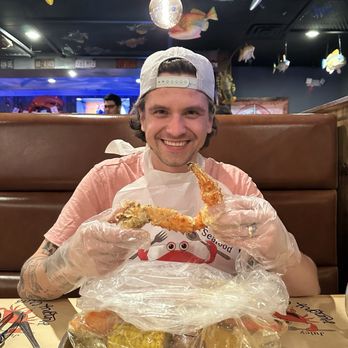 Hungry Crab - King Crab - Seafood Near Me - Davenport, Florida