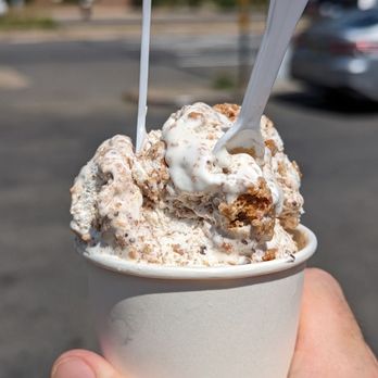 Max & Mina's - Tates chocolate chip cookie ice cream - Ice Cream & Frozen Yogurt Near Me - Flushing, New York