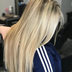 Brush of Oyster Bay - Highlights and hair Extentions