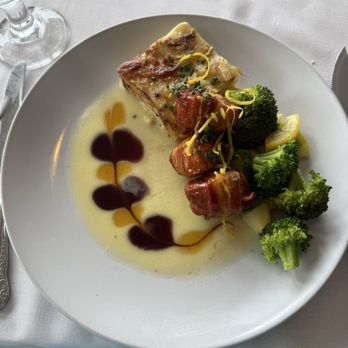 Harbor Haus Restaurant - Bacon wrapped sea scallop ms with au gratin potatoes - German Near Me - Copper Harbor, Michigan Harbor Haus Restaurant - Bacon wrapped sea scallop ms with au gratin potatoes - German Near Me - Copper Harbor, Michigan