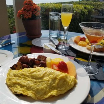 Geoffrey's Malibu - Mushroom omelette - Seafood Near Me - Malibu, California Geoffrey's Malibu - Mushroom omelette - Seafood Near Me - Malibu, California
