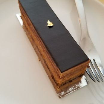Roselle - Opera - Bakeries Near Me - Toronto, Ontario