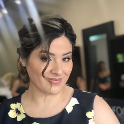 Geloria Beauty - Natural makeup