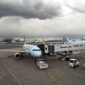 Air Canada Maple Leaf Lounge - View from the Maple Leaf Lounge. - Airport Lounges Near Me - Mississauga, Ontario Air Canada Maple Leaf Lounge - View from the Maple Leaf Lounge. - Airport Lounges Near Me - Mississauga, Ontario