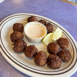 The Captain's Cap - Crab bites
