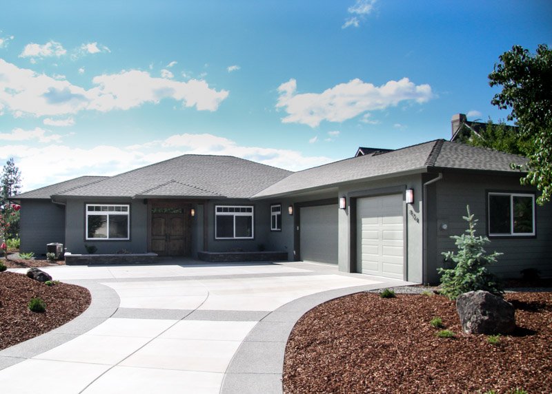 ASHER HOMES Updated September 2024 474 Russell St, Ashland, Oregon