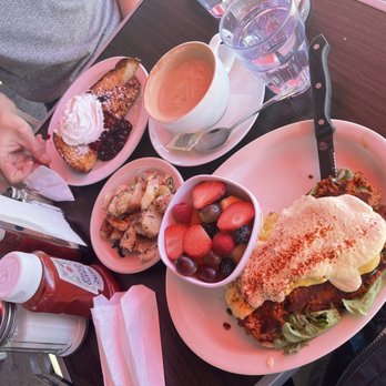 Millie's Cafe - Pasadena - Rosemary potatoes French toast vegan soyriso egg Benedict - Breakfast & Brunch Near Me - Pasadena, California