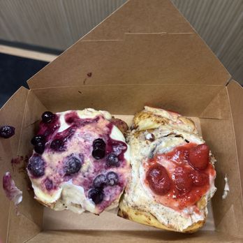 Sunday Morning - blueberry cinnamon roll, strawberry earl grey cinnamon roll - Bakeries Near Me - New York, New York Sunday Morning - blueberry cinnamon roll, strawberry earl grey cinnamon roll - Bakeries Near Me - New York, New York