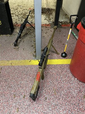 Machine Guns Vegas by null