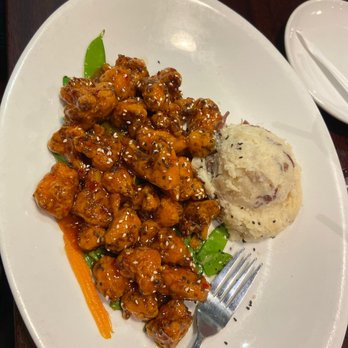 Maggie McFly's | Albany - Asian Cauliflower with side Asiago Mashed Potatoes the best tasting meal there - New American Near Me - Albany, New York Maggie McFly's | Albany - Asian Cauliflower with side Asiago Mashed Potatoes the best tasting meal there - New American Near Me - Albany, New York