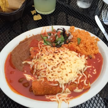 Cafe El Tapatio - Enchiladas Suizas were excellent - Mexican Near Me - Chicago, Illinois