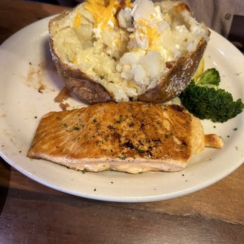 Texas Roadhouse - Steakhouses Near Me - Chesapeake, Virginia