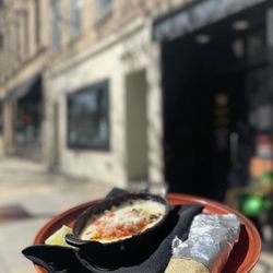 Jalisco Cocina Mexicana - Queso Fundido