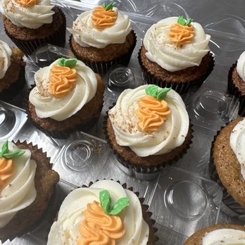 Yummy Finds - Carrot Cake cupcakes - Bakeries Near Me - Victoria, Texas Yummy Finds - Carrot Cake cupcakes - Bakeries Near Me - Victoria, Texas