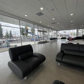 STG Auto Group of Montclair - Lobby - Used Car Dealers Near Me - Montclair, California STG Auto Group of Montclair - Lobby - Used Car Dealers Near Me - Montclair, California