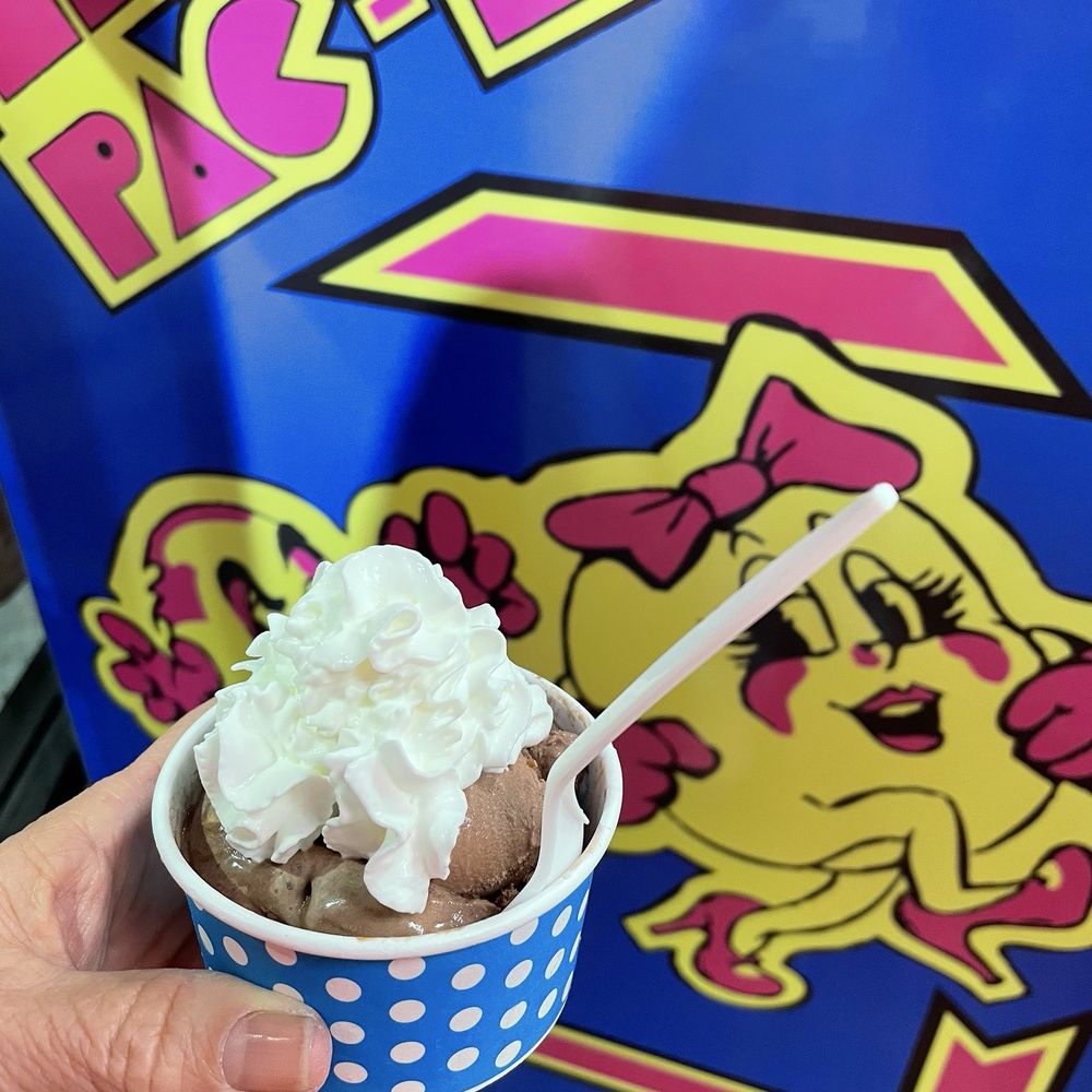 Wanna Chill - Iconic ice cream and Ms PacMan! What more could you want? - Ice Cream & Frozen Yogurt Near Me - Redondo Beach, California Wanna Chill - Iconic ice cream and Ms PacMan! What more could you want? - Ice Cream & Frozen Yogurt Near Me - Redondo Beach, California
