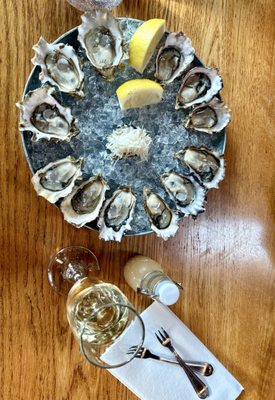 EaT: An Oyster Bar by null