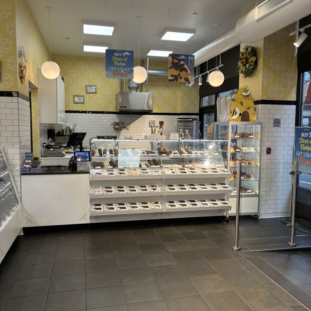 TOP 10 BEST Caramel Apples near Plymouth Meeting, PA Updated - Main Image