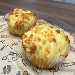 Atlas Bakery - Cheddar muffins
