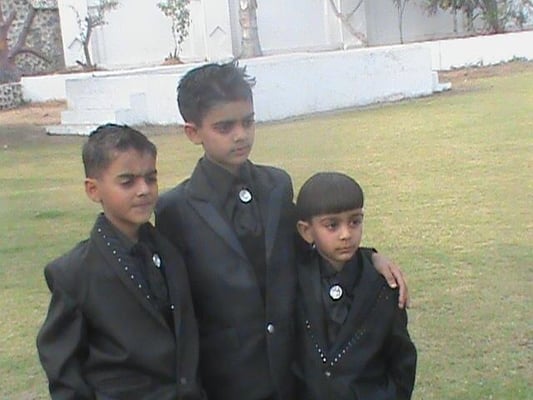 Aroma Bar and Grill by null