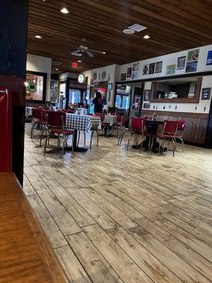 Goodson's Cafe by null