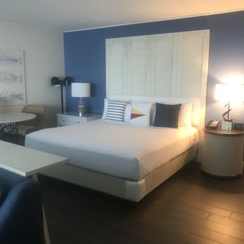 Paradise Point - King bed in suite - Resorts Near Me - San Diego, California Paradise Point - King bed in suite - Resorts Near Me - San Diego, California