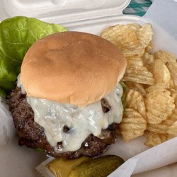 Bullys Burgers - Swiss and mushroom burger