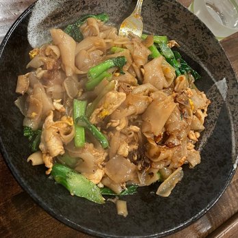 Hot or Not Thai - Pad See Ew - Thai Near Me - San Diego, California