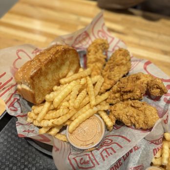 Raising Cane's Chicken Fingers - Chicken Shop Near Me - Mililani, Hawaii