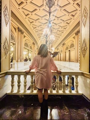 525 W 7th St by null