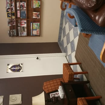 Gentle Hands Dentistry - Zine rack, big leather couches, so welcoming, feels like home. Oh, did I mention FREE WiFi? - Orthodontists Near Me - Phoenix, Arizona