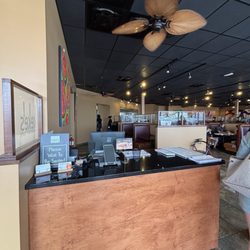 Keke's Breakfast Cafe - Inside