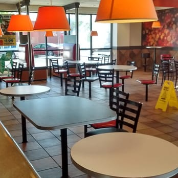 McDonald's - Lots of dining room - Fast Food Near Me - Shawnee, Oklahoma