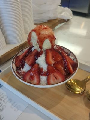 Momo cafe by null