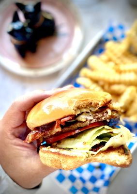 Black Sheep Burgers by null