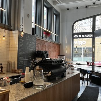 Mintar - Front counter and front window - Cafes Near Me - Montreal, Quebec Mintar - Front counter and front window - Cafes Near Me - Montreal, Quebec