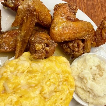Amy Ruth's - Homemade Baked Macaroni and Cheese Chicken Homemade Mashed Potatoes - Southern Near Me - New York, New York