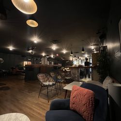 Charlotte - Interior