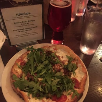 Dogfish Head Brewings & Eats - Revolution pizza - American Near Me - Rehoboth Beach, Delaware