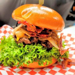 Red Wagon Burger - Bacon Cheese