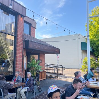 Il Davide - Outdoor seating with good heater is terrific - Italian Near Me - San Rafael, California