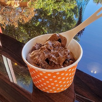 Honey Pot Gelato - Chocolate Fudge - Gelato Near Me - Petaluma, California Honey Pot Gelato - Chocolate Fudge - Gelato Near Me - Petaluma, California