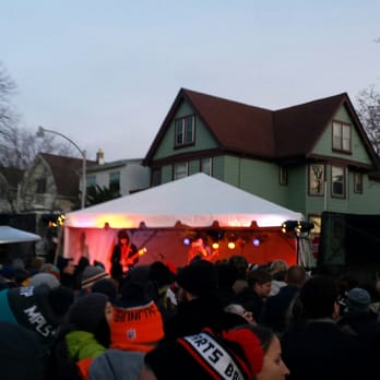 Mittenfest - Midnight Reruns - Music Venues Near Me - Milwaukee, Wisconsin
