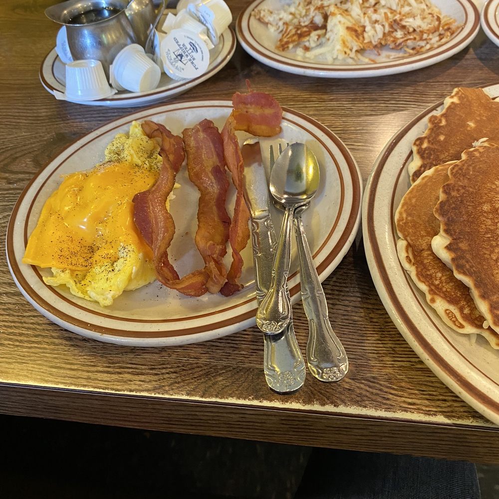 Salonica - Bacon and cheese eggs were good - Diners Near Me - Chicago, Illinois Salonica - Bacon and cheese eggs were good - Diners Near Me - Chicago, Illinois