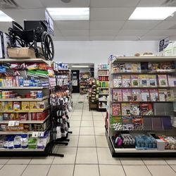 Farmacia Jayni - Hay de todo